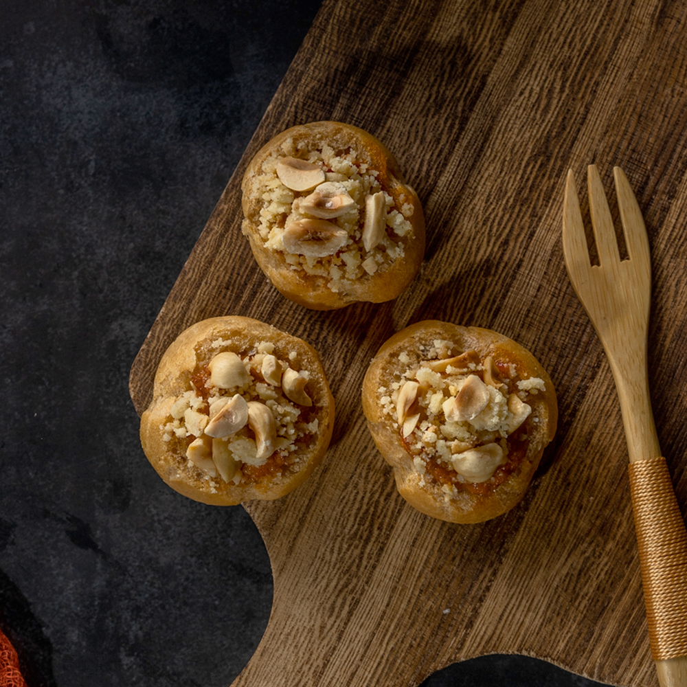 Muhamarah Bite with Hazelnut Crumble